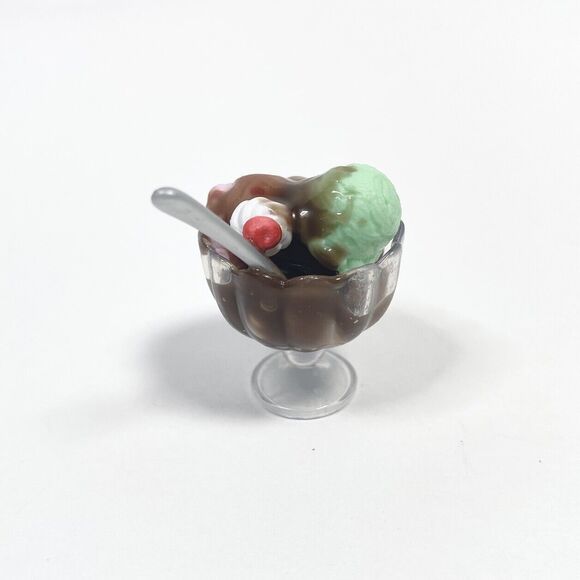 Completed Miniverse Make it Mini Food Tiramisu Ice Cream Sundae Waffles Finished - Picture 12 of 16